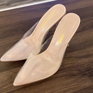 FASHION NOVA CLEAR PUMPS